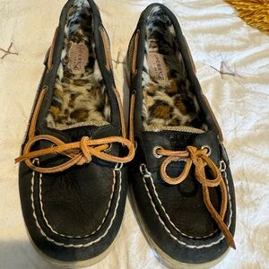 Sperry Black Leather Boat Shoes with Tan Laces and Leopard Fur Lining